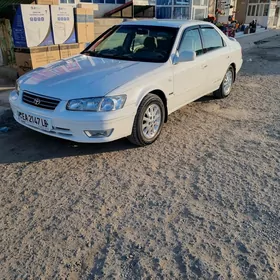 Toyota Camry 2001