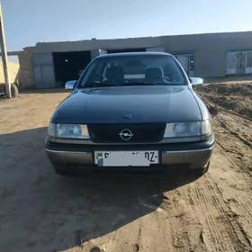 Opel Vectra 1989