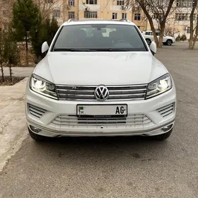 Volkswagen Touareg 2016