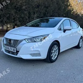 Nissan Versa 2020