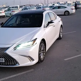 Lexus ES 350 2019