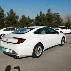 Hyundai Sonata 2021