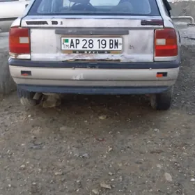 Opel Vectra 1993