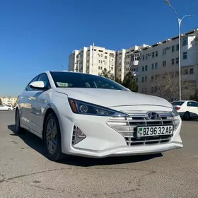 Hyundai Elantra 2019