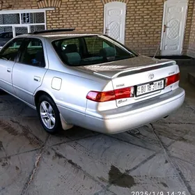 Toyota Camry 2001