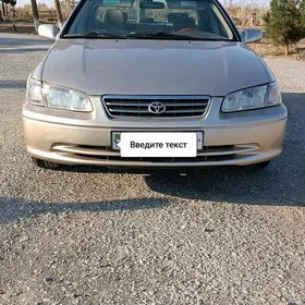 Toyota Camry 2000