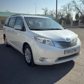 Toyota Sienna 2017