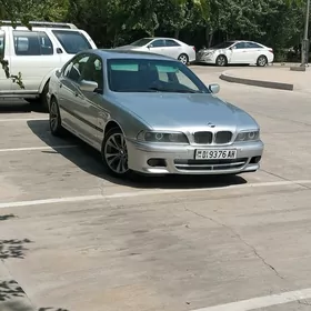 BMW E39 1998