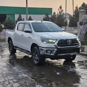 Toyota Hilux 2025