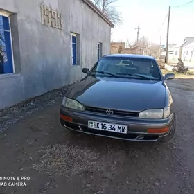 Toyota Camry 1992