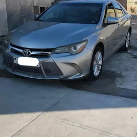 Toyota Camry 2017