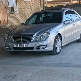 Mercedes-Benz E320 2003