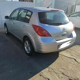 Nissan Versa 2010