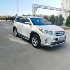 Toyota Highlander 2019