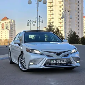 Toyota Camry 2020