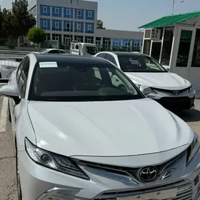 Toyota Camry 2023