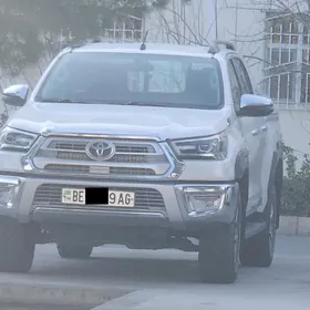 Toyota Hilux 2021