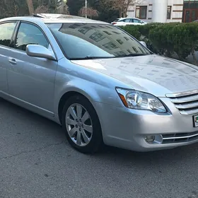 Toyota Avalon 2005