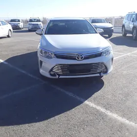 Toyota Camry 2017