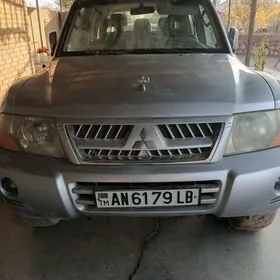 Mitsubishi Pajero 2006