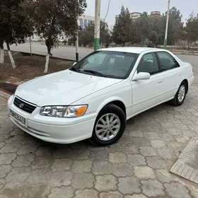 Toyota Camry 2001