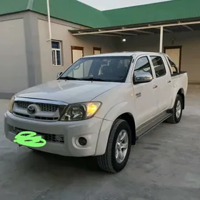 Toyota Hilux 2011