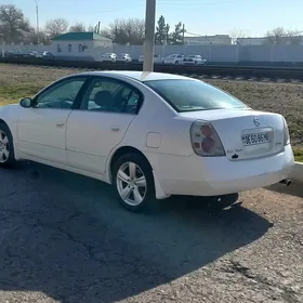 Nissan Altima 2003