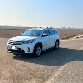 Toyota Highlander 2018