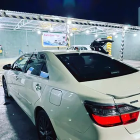 Toyota Camry 2016