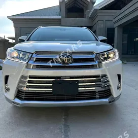 Toyota Highlander 2018