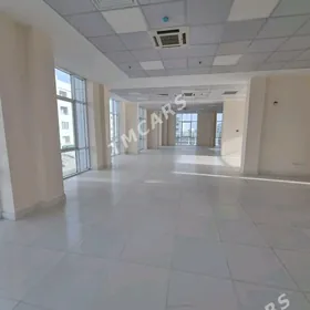 Arenda Berkarar 220m²