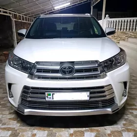 Toyota Highlander 2018