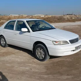 Toyota Corona 1999