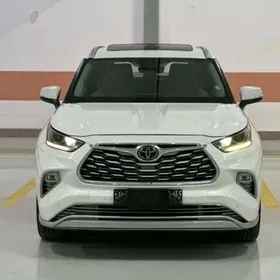 Toyota Highlander 2020