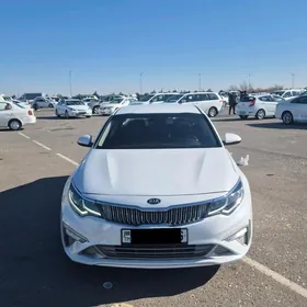 Kia Optima 2019