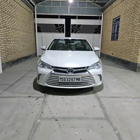 Toyota Camry 2017