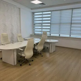 Arenda Berkarar ofis 225m²