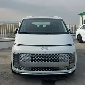 Hyundai Staria 2022