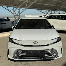 Toyota Camry 2024