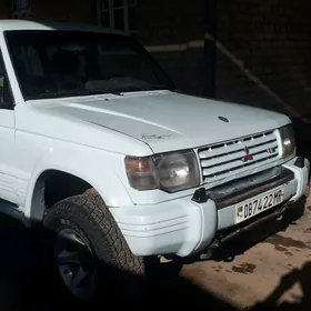 Mitsubishi Montero Sport 1996