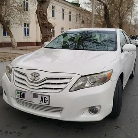 Toyota Camry 2011