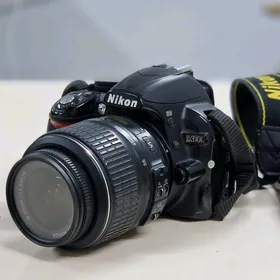 NIKON 3100