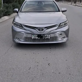 Toyota Camry 2020