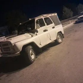 UAZ 469 2000