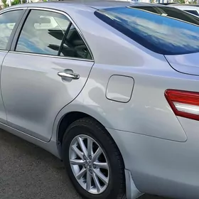 Toyota Camry 2011