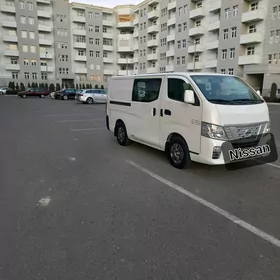 Nissan Urvan 2018