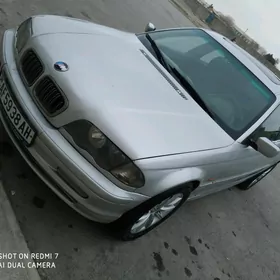 BMW E46 2001