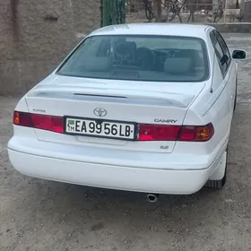 Toyota Camry 1999