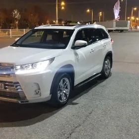 Toyota Highlander 2019