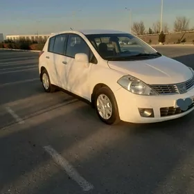 Nissan Versa 2010